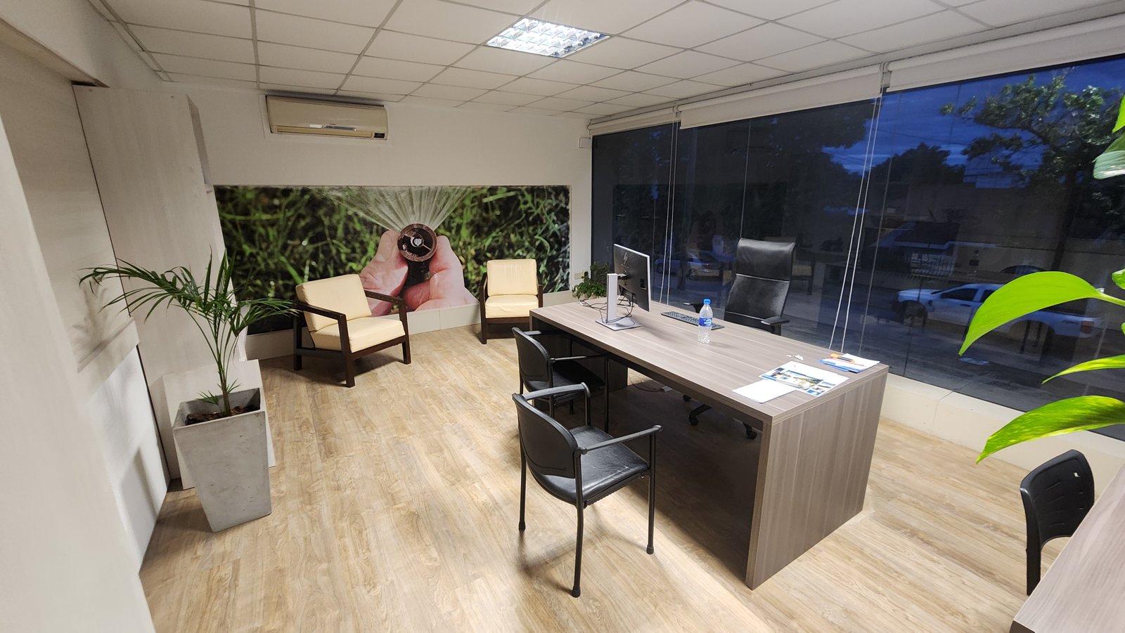 Oficina técnica — sala de proyecto